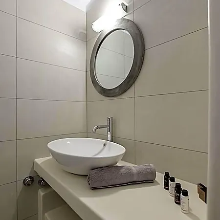 Отель Vive Mare Plaka Ii 4*